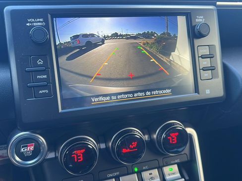 Used 2025 Toyota GR86 w/ ALL Weather Mat Package (TMS) RWD image 30