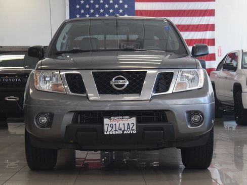 Used 2016 Nissan Frontier SV w/ SV Value Truck Package RWD image 5