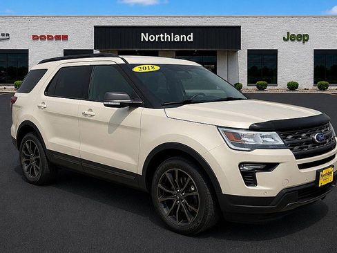 Used 2018 Ford Explorer XLT w/ Equipment Group 202A AWD/4WD image 1