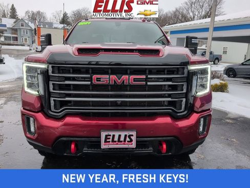 Used 2021 GMC Sierra 2500 AT4 w/ AT4 Preferred Package image 3