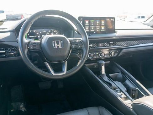 Used 2023 Honda Accord Touring image 13