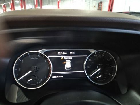 Used 2021 Nissan Rogue SV image 18