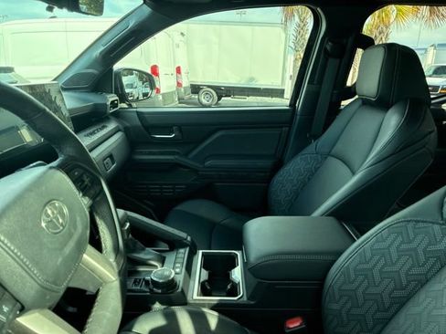 Used 2024 Toyota Tacoma Limited w/ Limited Package (LT) AWD/4WD image 8