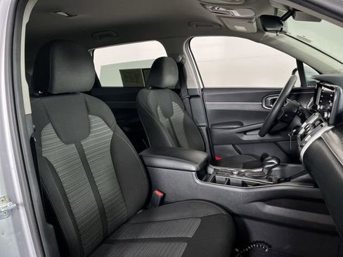 Used 2022 Kia Sorento LX image 24