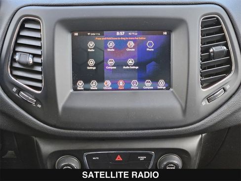 Used 2021 Jeep Compass Latitude image 20