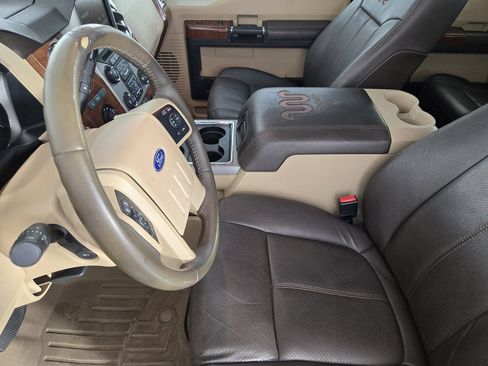 Used 2016 Ford F350 King Ranch w/ FX4 Off-Road Package AWD/4WD image 14