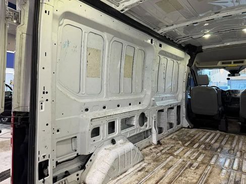 Used 2018 Ford Transit 250 148 Medium Roof image 26