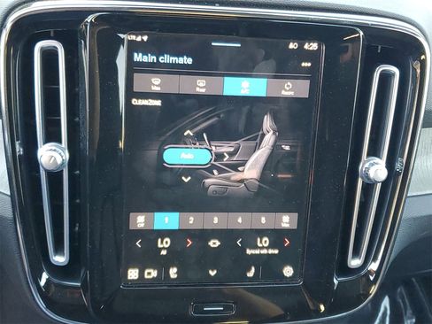 Used 2023 Volvo XC40 B5 Plus w/ Driver Assist Package image 19