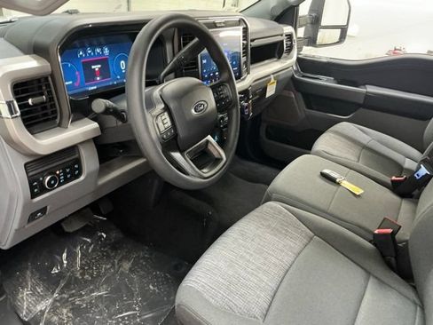 New 2026 Ford F250 XLT w/ XLT Premium Package AWD/4WD image 15