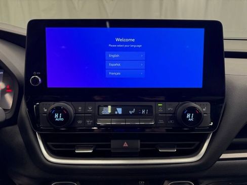 Certified 2024 Toyota Grand Highlander AWD image 15