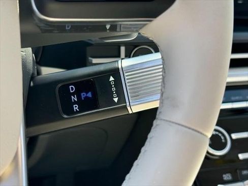 New 2025 Hyundai Santa Fe SE image 17