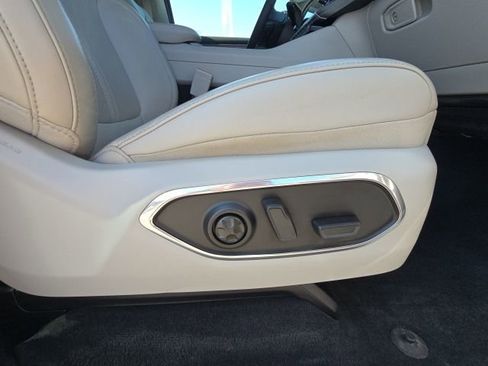 Used 2023 Jeep Wagoneer Series III w/ Preferred Equipment Group image 22