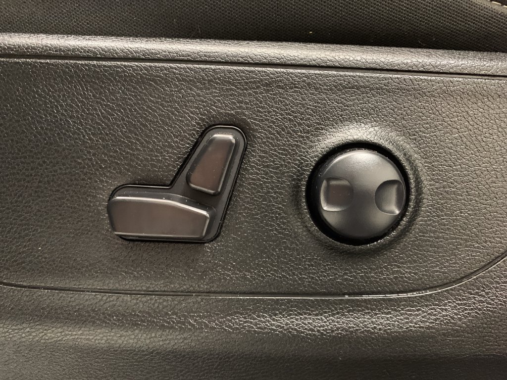 Used 2023 RAM 1500 Big Horn AWD/4WD image 19