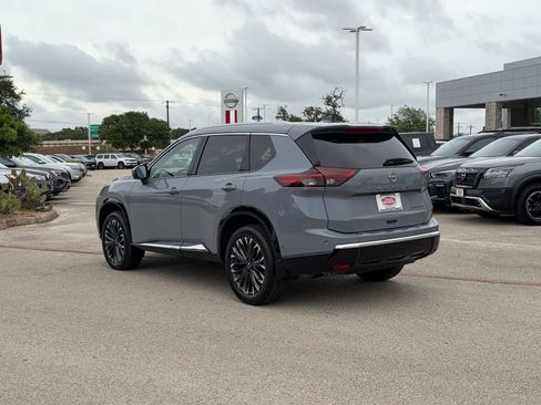 Used 2024 Nissan Rogue Platinum w/ Platinum Premium Package FWD image 6