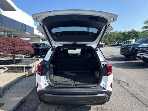 New 2026 GMC Terrain Elevation w/ Elevation Premium Package AWD/4WD image 19