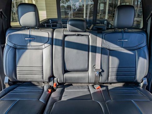 Used 2025 Ford F350 Platinum w/ Tremor Off-Road Package image 35