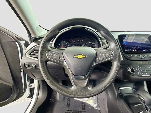 Used 2023 Chevrolet Malibu LT FWD image 14