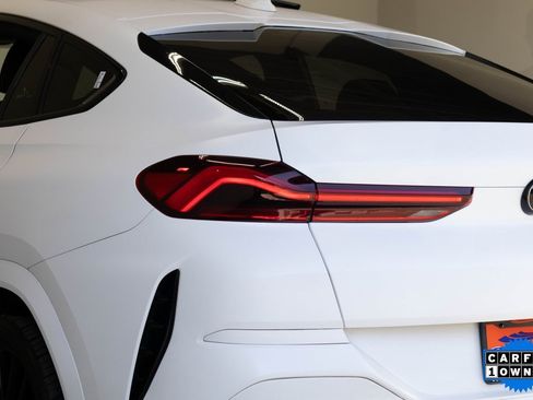 Used 2022 BMW X6 M50i w/ Premium Package image 13