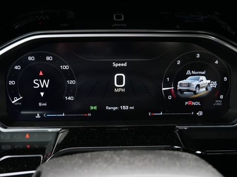 New 2026 GMC Sierra 1500 SLE w/ Preferred Package image 15