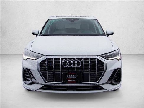 Certified 2025 Audi Q3 2.0T Premium Plus w/ Premium Plus Package image 2