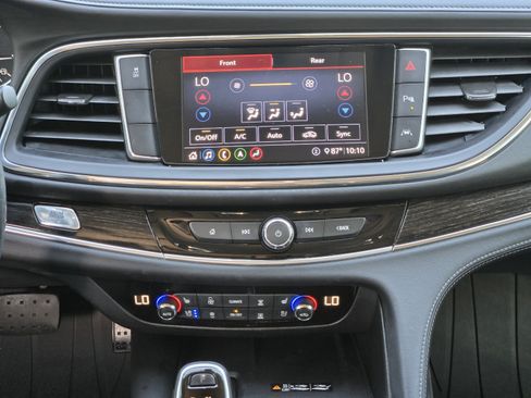 Used 2021 Buick Enclave Avenir FWD image 13