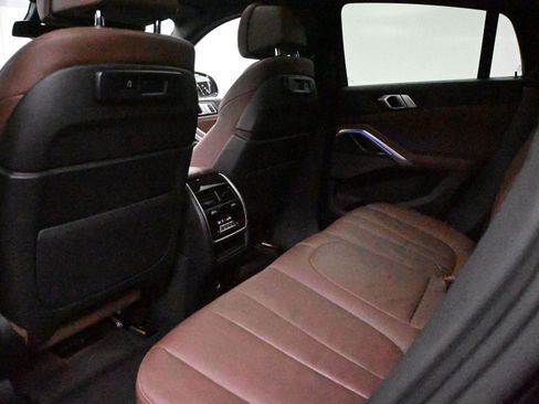 Used 2021 BMW X6 M50i w/ Premium Package image 14