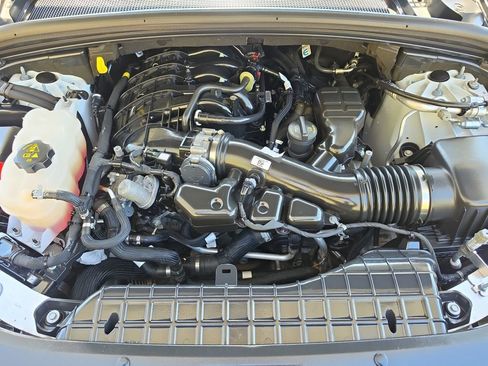 Used 2023 Jeep Grand Cherokee L Limited w/ Black Appearance Package image 17