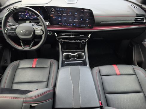 Used 2024 Chevrolet Traverse RS w/ LPO, Floor Liner Package AWD/4WD image 30