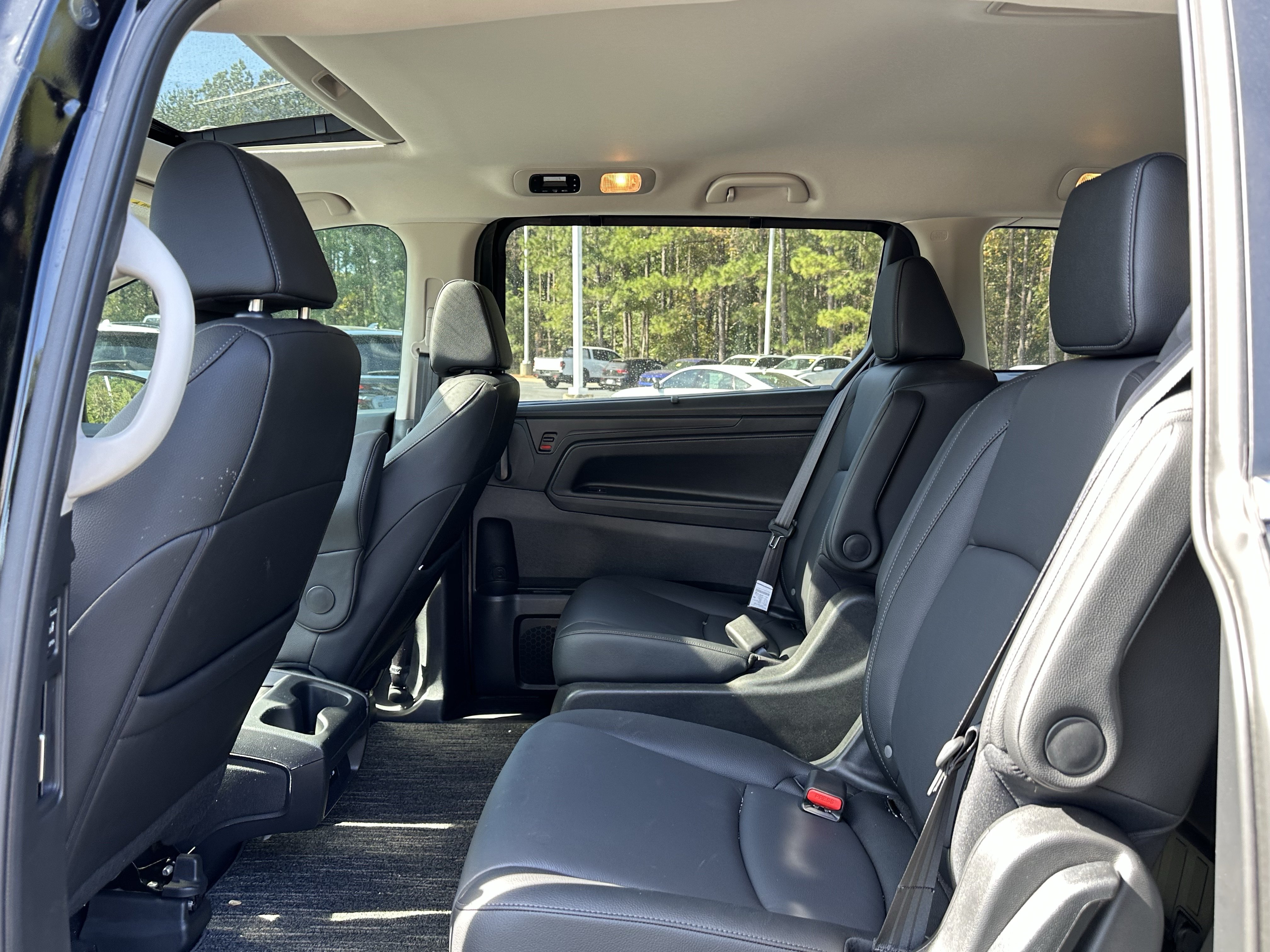 Used 2026 Honda Odyssey EX-L image 10