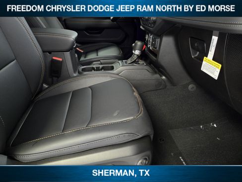 New 2026 Jeep Gladiator Sport image 9