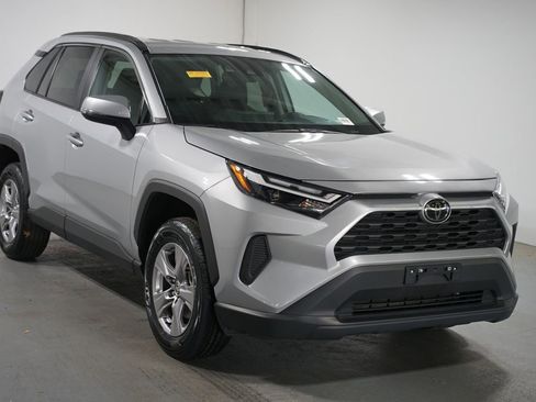 Certified 2025 Toyota RAV4 XLE AWD/4WD image 3