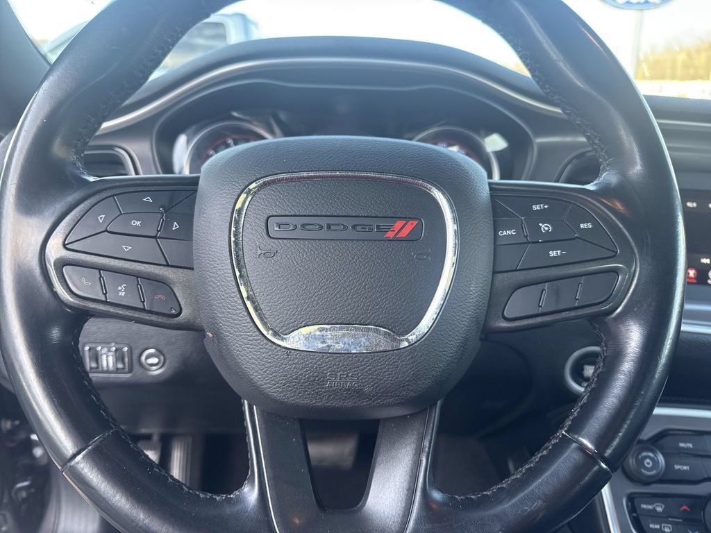 Used 2021 Dodge Challenger SXT RWD image 14