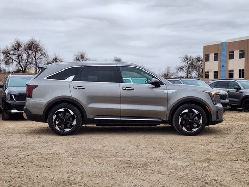 New 2026 Kia Sorento EX AWD/4WD image 2