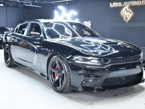 Used 2017 Dodge Charger R/T image 12