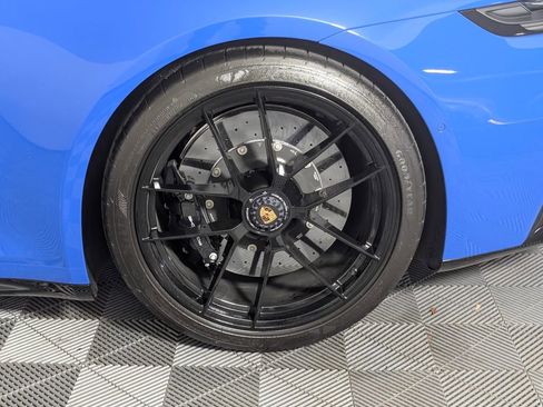 Certified 2025 Porsche 911 Carrera GTS image 12