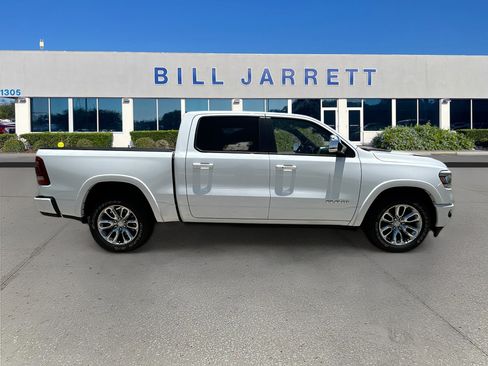 Used 2019 RAM 1500 Laramie w/ Sport Appearance Package AWD/4WD image 8