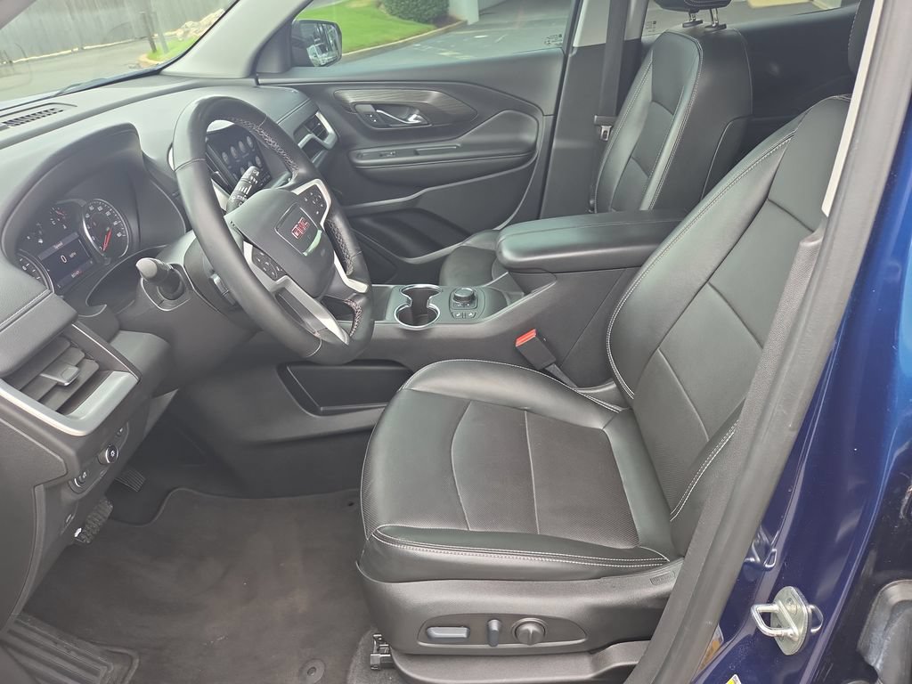 Used 2023 GMC Terrain SLT w/ Elevation Edition FWD image 10