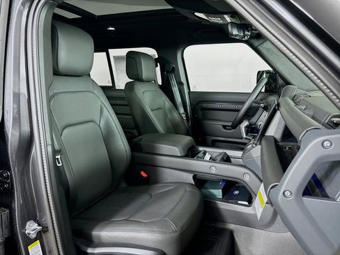 New 2026 Land Rover Defender 110 X-Dynamic SE AWD/4WD image 26
