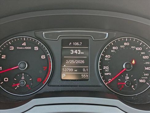 Used 2018 Audi Q3 2.0T Premium w/ Convenience Package image 11