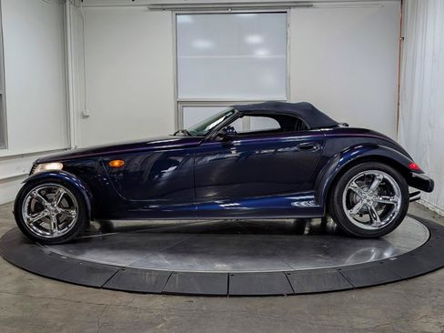 Used 2001 Chrysler Prowler RWD image 12