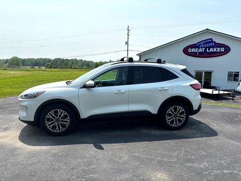 Used 2022 Ford Escape SEL w/ Technology Package image 8