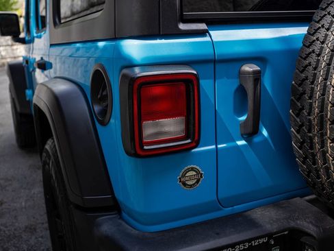 Used 2021 Jeep Wrangler Unlimited Sport AWD/4WD image 35