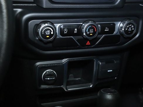 Used 2021 Jeep Wrangler Sport AWD/4WD image 24