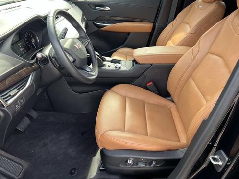Certified 2023 Cadillac XT4 Premium Luxury w/ Enhanced Visibility Package AWD/4WD image 15