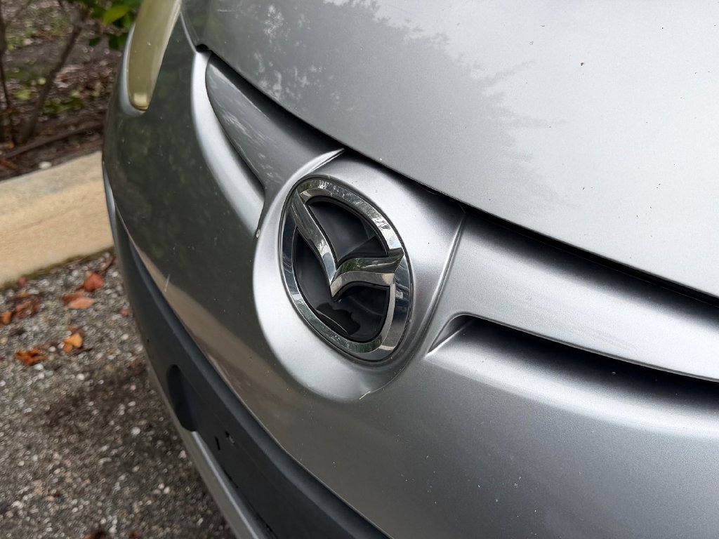 Used 2010 MAZDA MAZDA3 i Touring FWD image 12