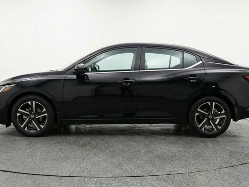 Used 2025 Nissan Sentra SV FWD image 4