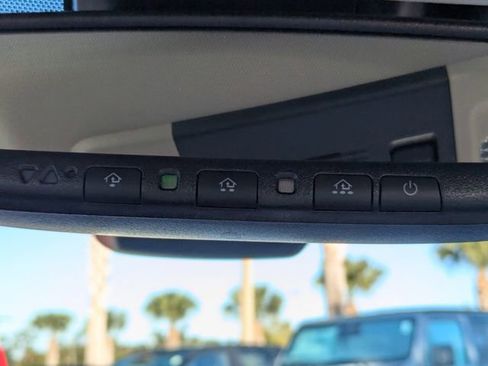 Used 2020 Toyota Camry XLE image 31