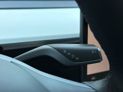 Used 2022 Tesla Model Y Performance AWD/4WD image 20