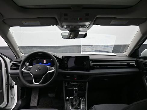 New 2026 Volkswagen Jetta SE image 10