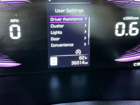 Used 2025 Kia Soul LX w/ LX Technology Package FWD image 27